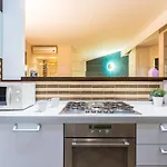 Stylish Apartment At Piazza Municipio By Wonderful Italy
