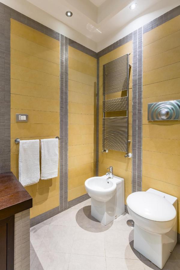 Stylish At Piazza Municipio By Wonderful Italy Appartement Napels